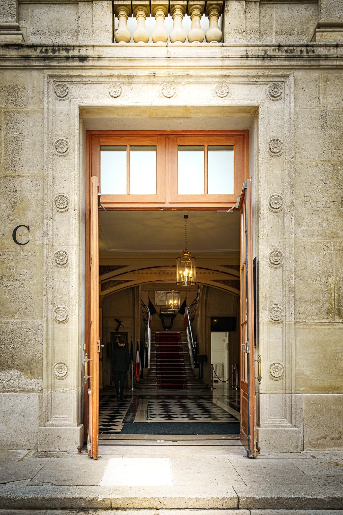 L’entrée du lieu de cérémonie